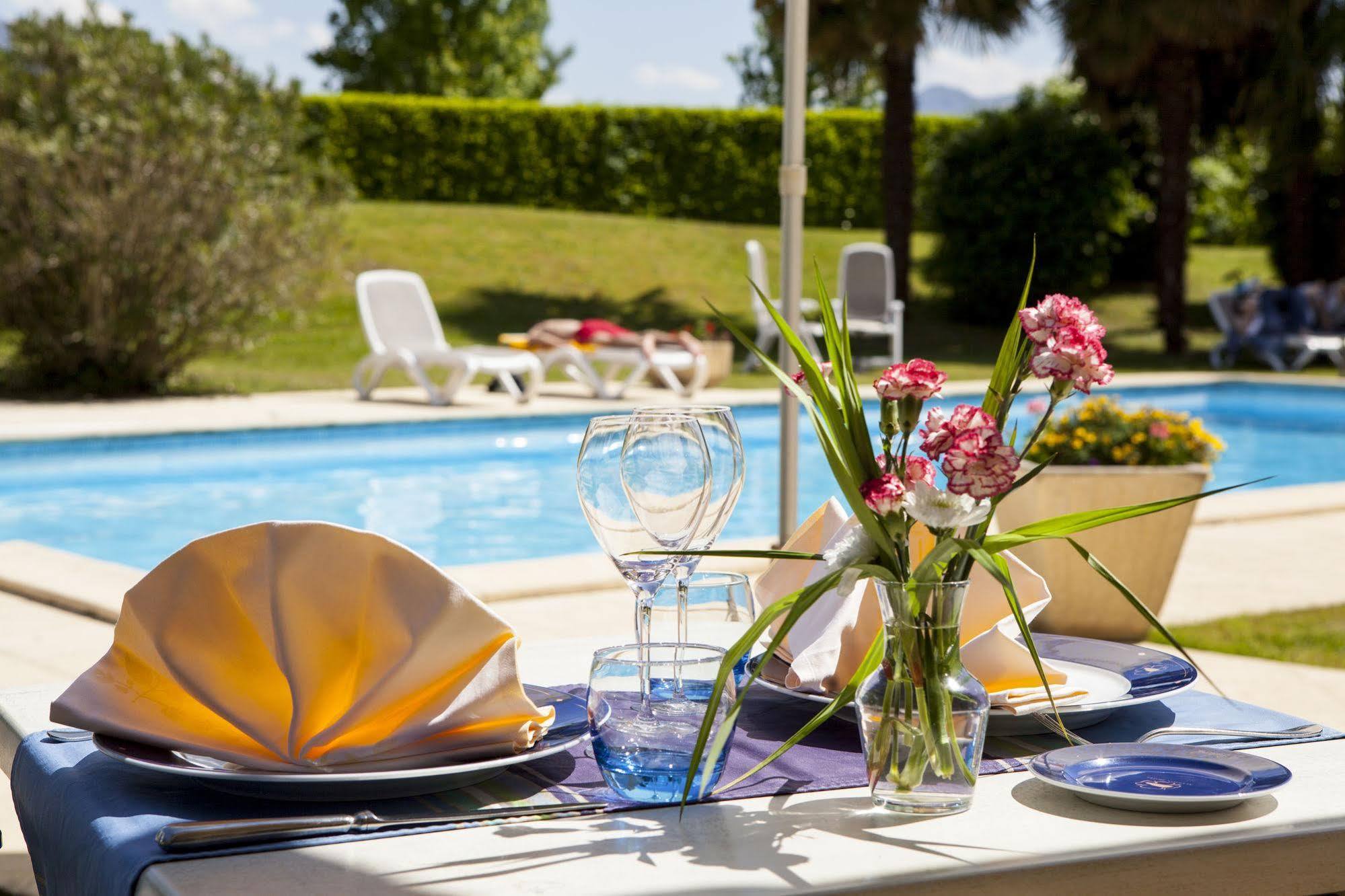 Alysson Hotel Oloron-Sainte-Marie Exteriér fotografie