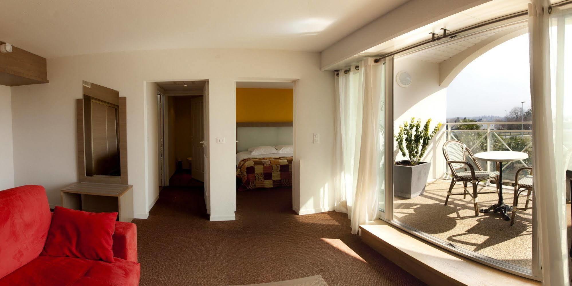 Alysson Hotel Oloron-Sainte-Marie Exteriér fotografie